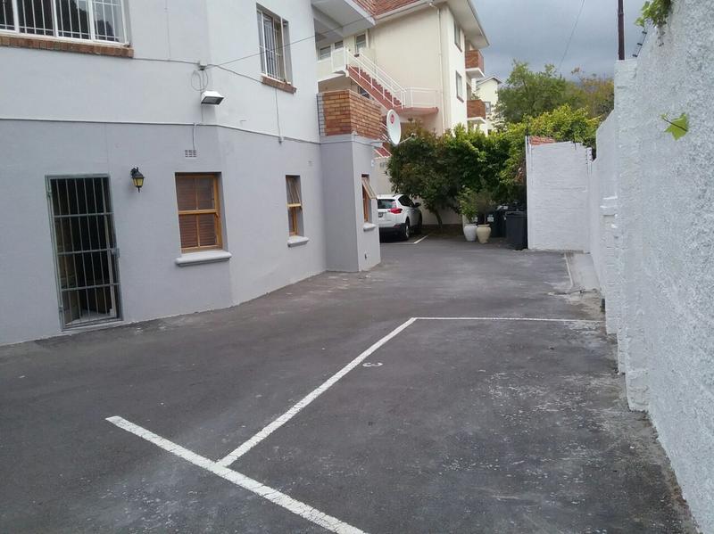 To Let 1 Bedroom Property for Rent in Kenilworth Western Cape